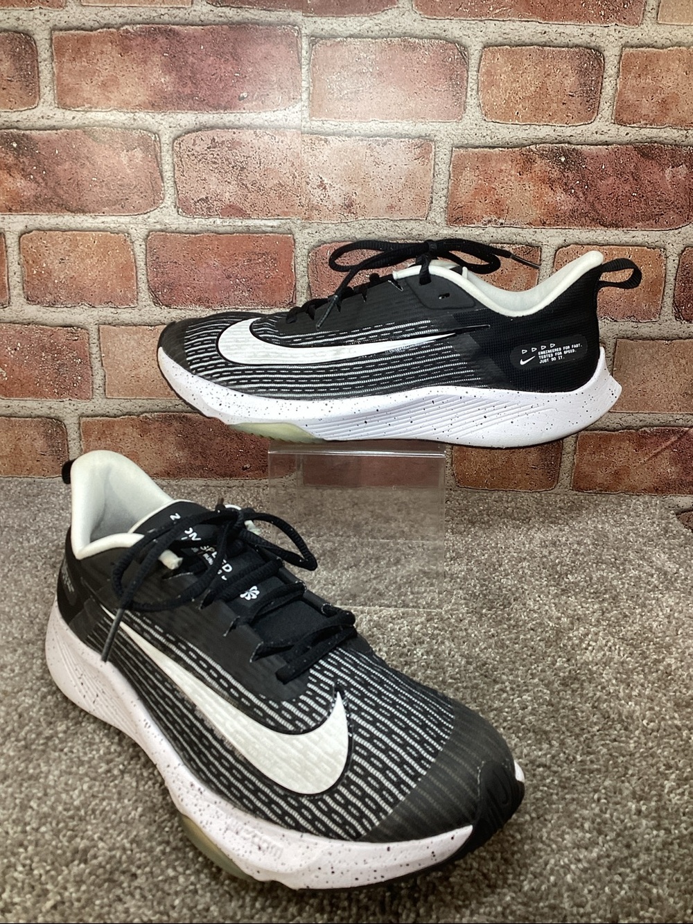 Nike Air Zoom Speed 2 big girls  sneakers size 6.5 Y women’s size 8